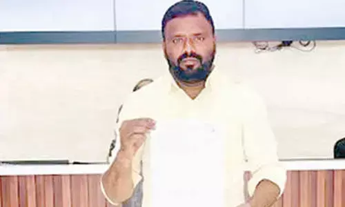 Row erupts over violation of CBSE rules in Karimnagar schools Row erupts over violation of CBSE rules in Karimnagar schools