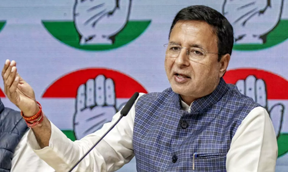 Raising issues through protest not a crime: Opposition after Youth Congress Presidents arrest Raising issues through protest not a crime: Opposition after Youth Congress Presidents arrest