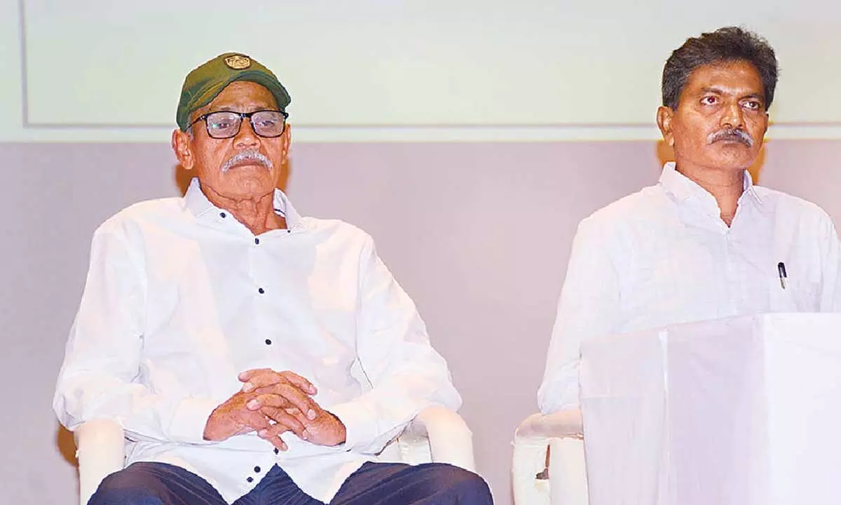 Maoist Devuji to foray into politics Maoist Devuji to foray into politics