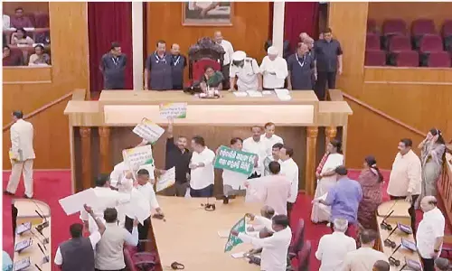 Speaker holds all-party meet amid Oppn protest