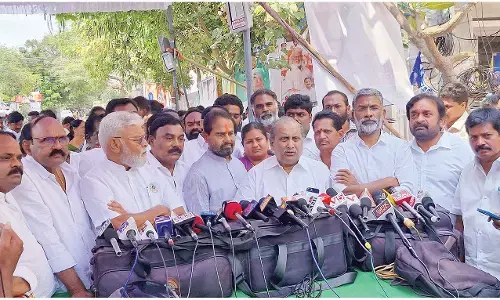 Tammineni condemns Ambati’s arrest