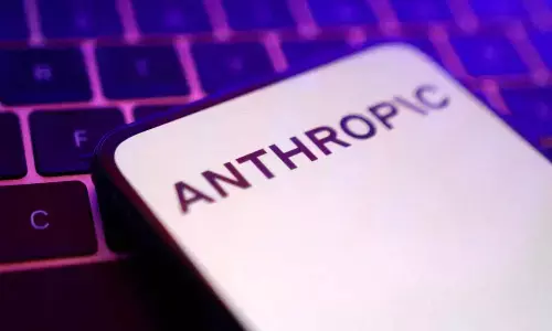 Anthropic Alleges Chinese AI Firms Copied Claude Data, Internet Pushes Back