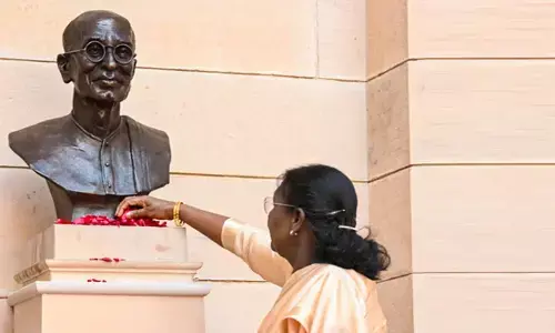 Udit Raj questions selective commemoration of history, Tharoor praises unveiling of Rajaji statue