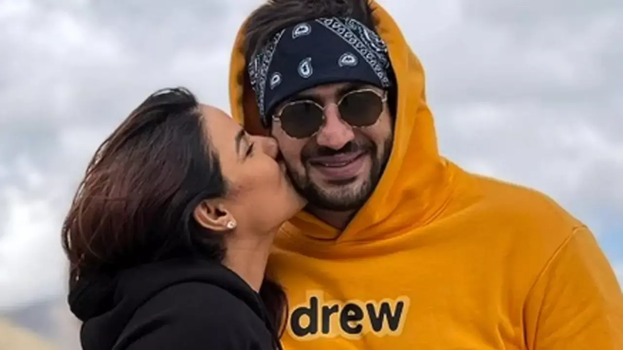 Jasmine Bhasin calls journey with beau Aly Goni a roller coaster ride in a heartfelt birthday wish