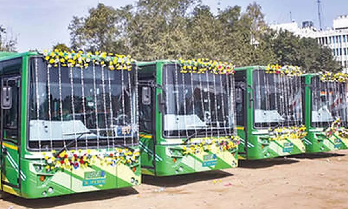 India’s cv industry clocks robust sales in Jan India’s cv industry clocks robust sales in Jan