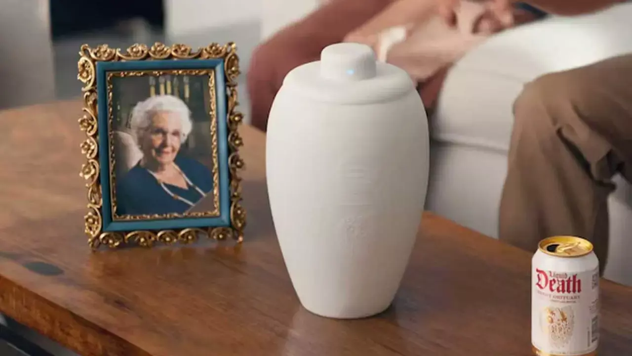 Spotify’s ‘Eternal Playlist Urn’ Brings Music to the Afterlife in Unusual Collaboration Spotify’s ‘Eternal Playlist Urn’ Brings Music to the Afterlife in Unusual Collaboration