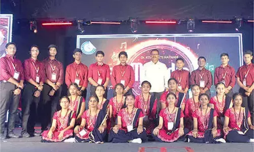 School anniv celebration held grandly