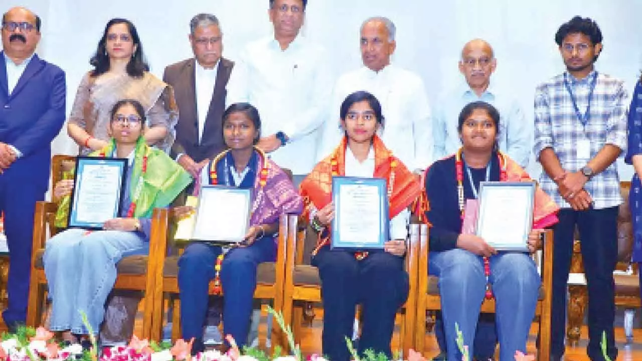 K’taka to set up Innovation Labs in 60+ residential schools, says Boseraju K’taka to set up Innovation Labs in 60+ residential schools, says Boseraju