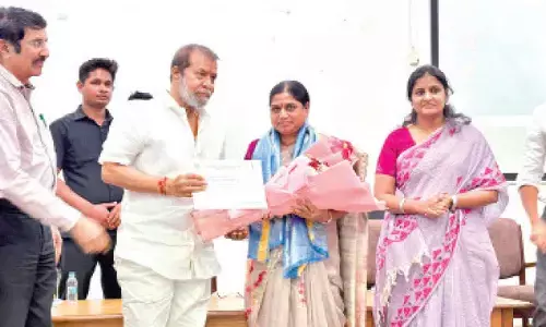 Health Minister announces IVF services in Warangal and Adilabad