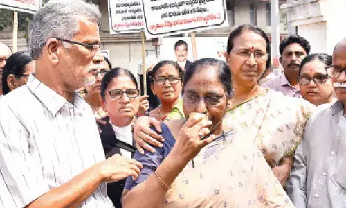 Rape-Murder Case: Ayesha’s parents demand probe by HC judge