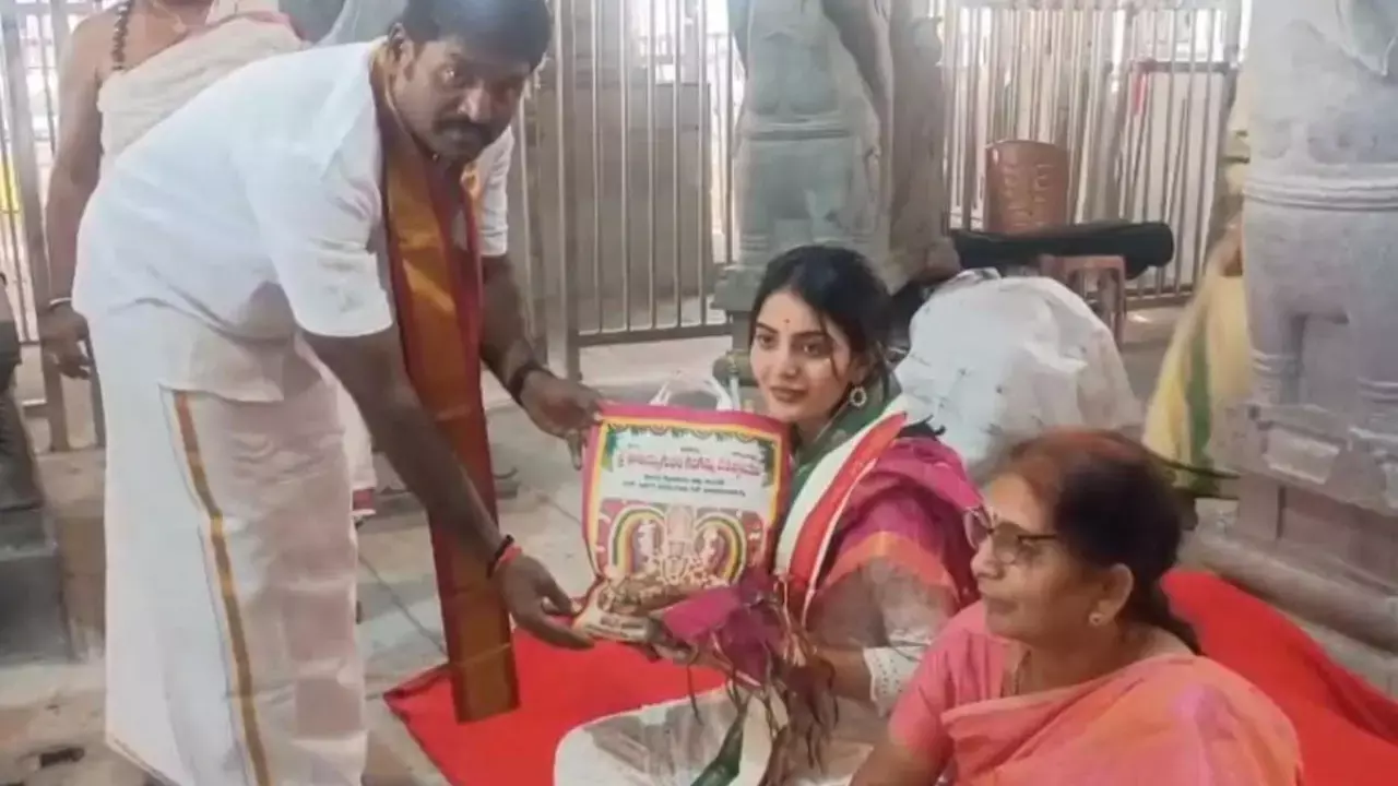 Ananya Nagalla seeks divine blessings at Tirumala and Tataiahgunta temple