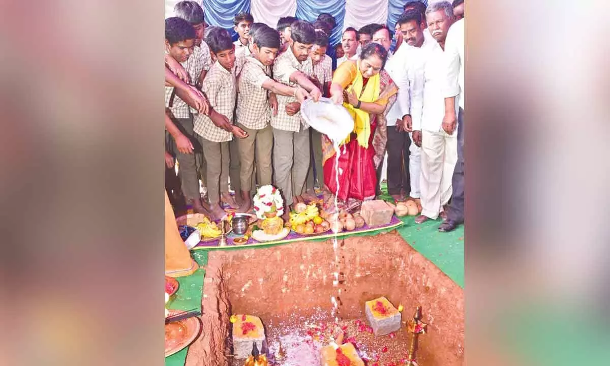 Minister Savitha lays stone for BC Hostel Minister Savitha lays stone for BC Hostel