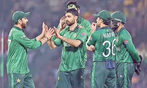 Pak knocked out of T20 WC, NZ enter semis