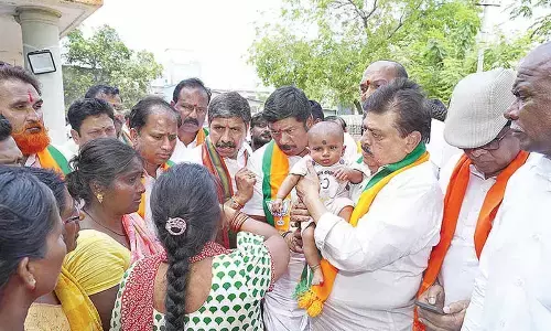 BJP chief condemns Velugumatla demolitions, demands housing for displaced