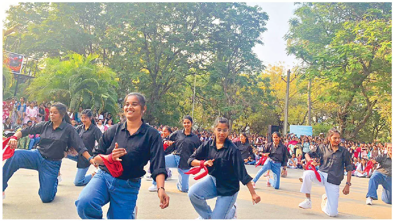 Flash mob sets the stage for Virinchi 2K26 at SPMVV