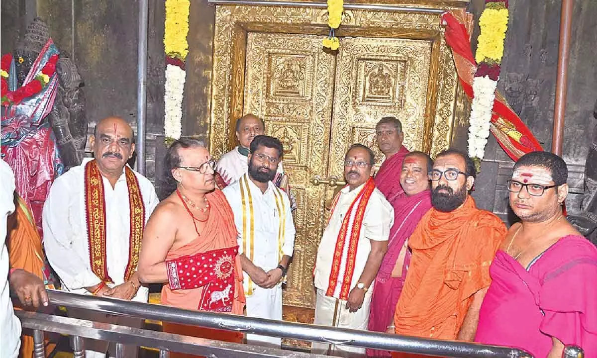 Temples closed due to partial lunar eclipse Temples closed due to partial lunar eclipse