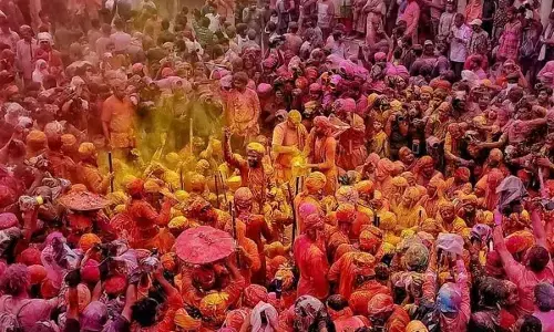 Reliving the childhood memories of ‘rangon ki Holi’ Reliving the childhood memories of ‘rangon ki Holi’