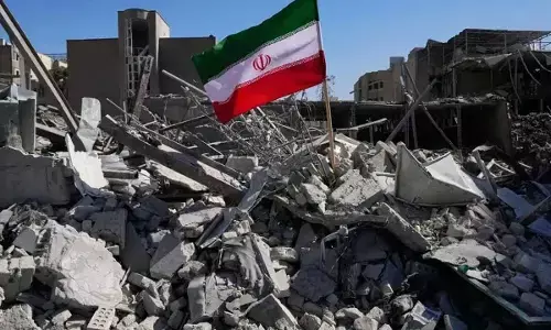 Iran strikes US Embassy in Saudi Iran strikes US Embassy in Saudi