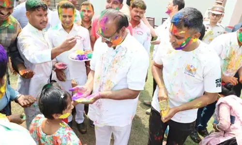 Holi celebrated across NE; Guvs, CMs extend greetings Holi celebrated across NE; Guvs, CMs extend greetings 