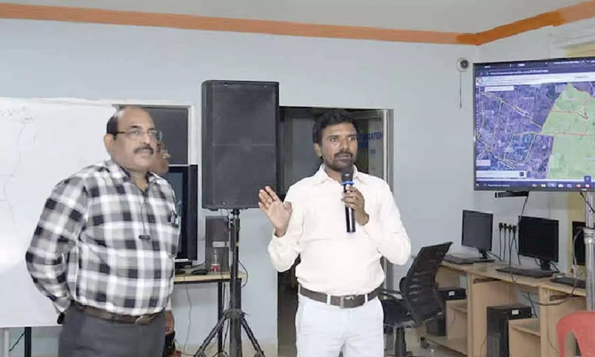 Conduct Census with accuracy: DRO Conduct Census with accuracy: DRO