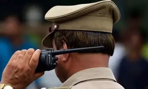 Case filed after viral video shows youths celebrating Holi with burqa-clad man