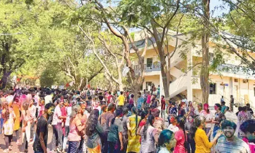 Students protest at JNTU- H over pharmacy students’ detention