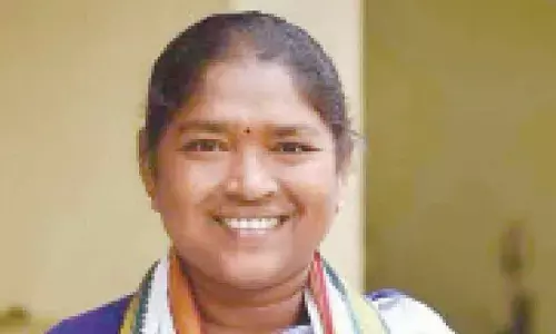 Seethakka asks officials to gear up for ‘Praja Palana-Pragati Pranalika’