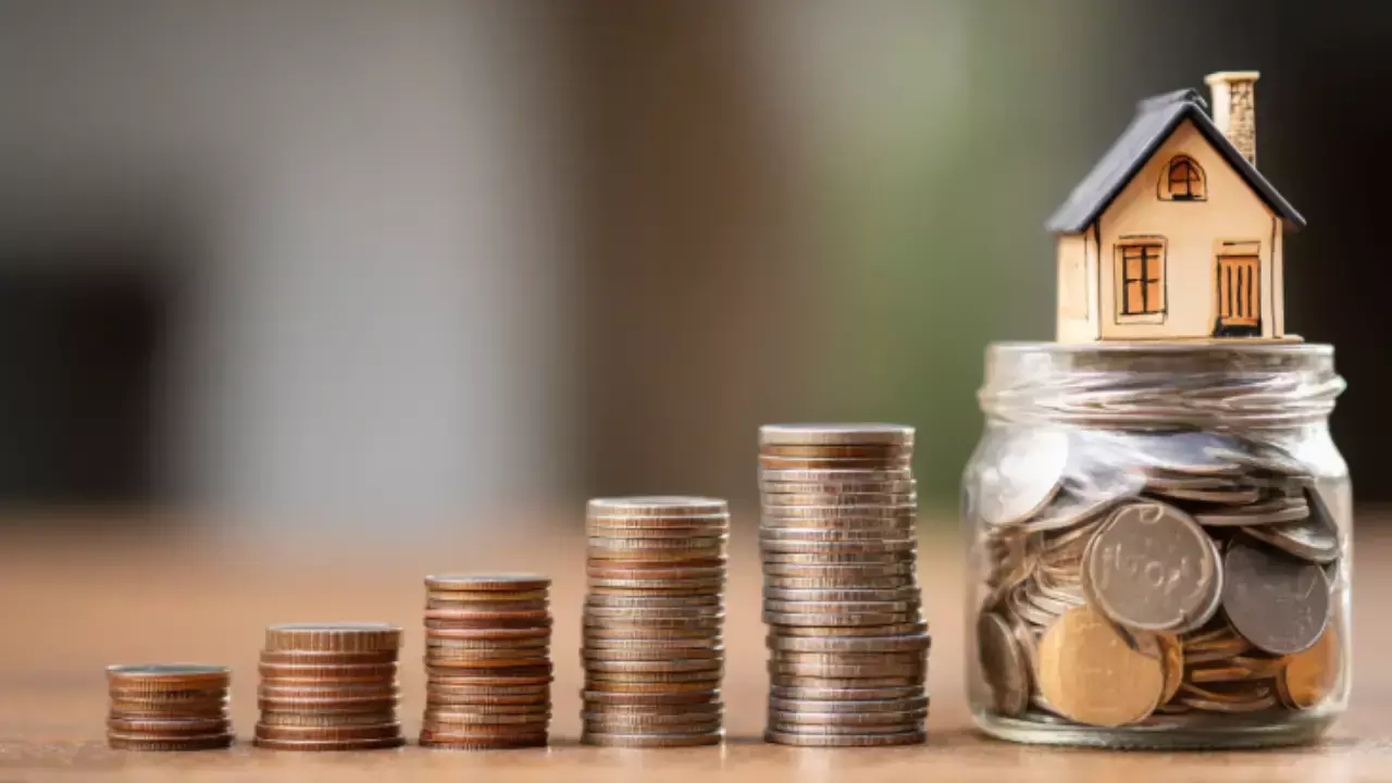 How to Save Money for a House: A Practical Guide with Financial Planning and Rental Strategies