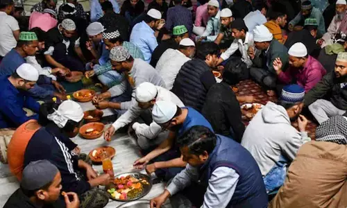 Ramadan 2026: Iftar and Sehri Timings Across Major Indian Cities for March 7
