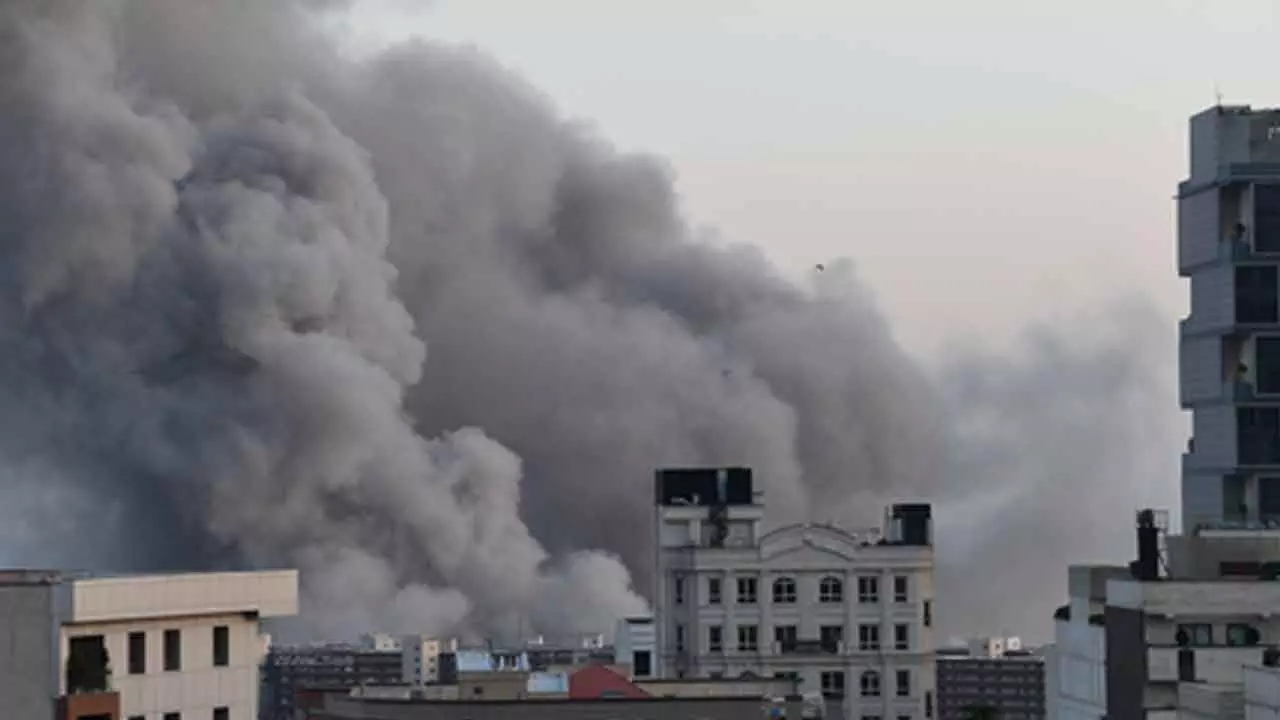 US warns Iranian civilians amid drone attacks US warns Iranian civilians amid drone attacks