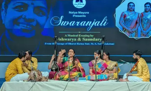 𝗦𝘄𝗮𝗿𝗮𝗻𝗷𝗮𝗹𝗶 𝗠𝗲𝘀𝗺𝗲𝗿𝗶𝘀𝗲𝘀 𝗛𝘆𝗱𝗲𝗿𝗮𝗯𝗮𝗱: 𝟴𝟬𝟬 𝗥𝗮𝘀𝗶𝗸𝗮𝘀 𝗘𝗻𝗰𝗵𝗮𝗻𝘁𝗲𝗱 𝗮𝘁 𝗥𝗮𝘃𝗶𝗻𝗱𝗿𝗮 𝗕𝗵𝗮𝗿𝗮𝘁𝗵𝗶