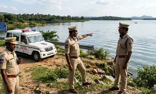 Telangana shocker: Man kills three daughters by throwing them into lake