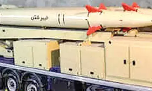 Iran launches new barrage of missiles