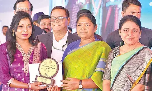 Women farmers play key role in food production: Seethakka