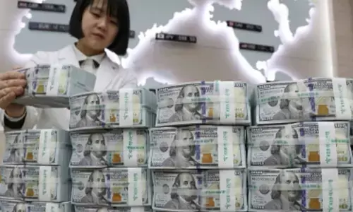 S. Koreas per capita income edges up to stay in $36,000 range