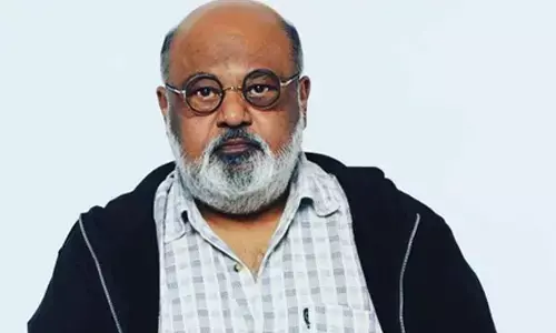 Saurabh Shukla says Shah Rukh Khan ‘makes you feel so important’
