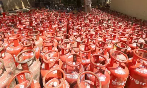 Centre orders uninterrupted supply of piped natural gas, LPG for cooking