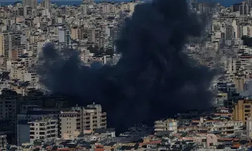 Iran launches new attacks on Israel, Gulf countries