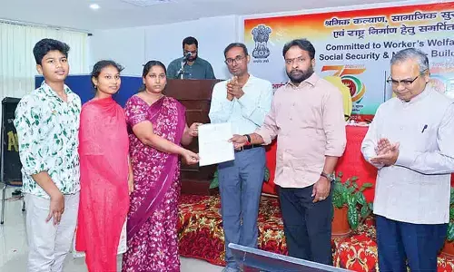 Minister calls for wider ESI coverage