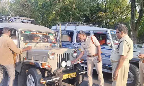 Spl drive at Alipiri toll gate targets noisy horns, modified silencers