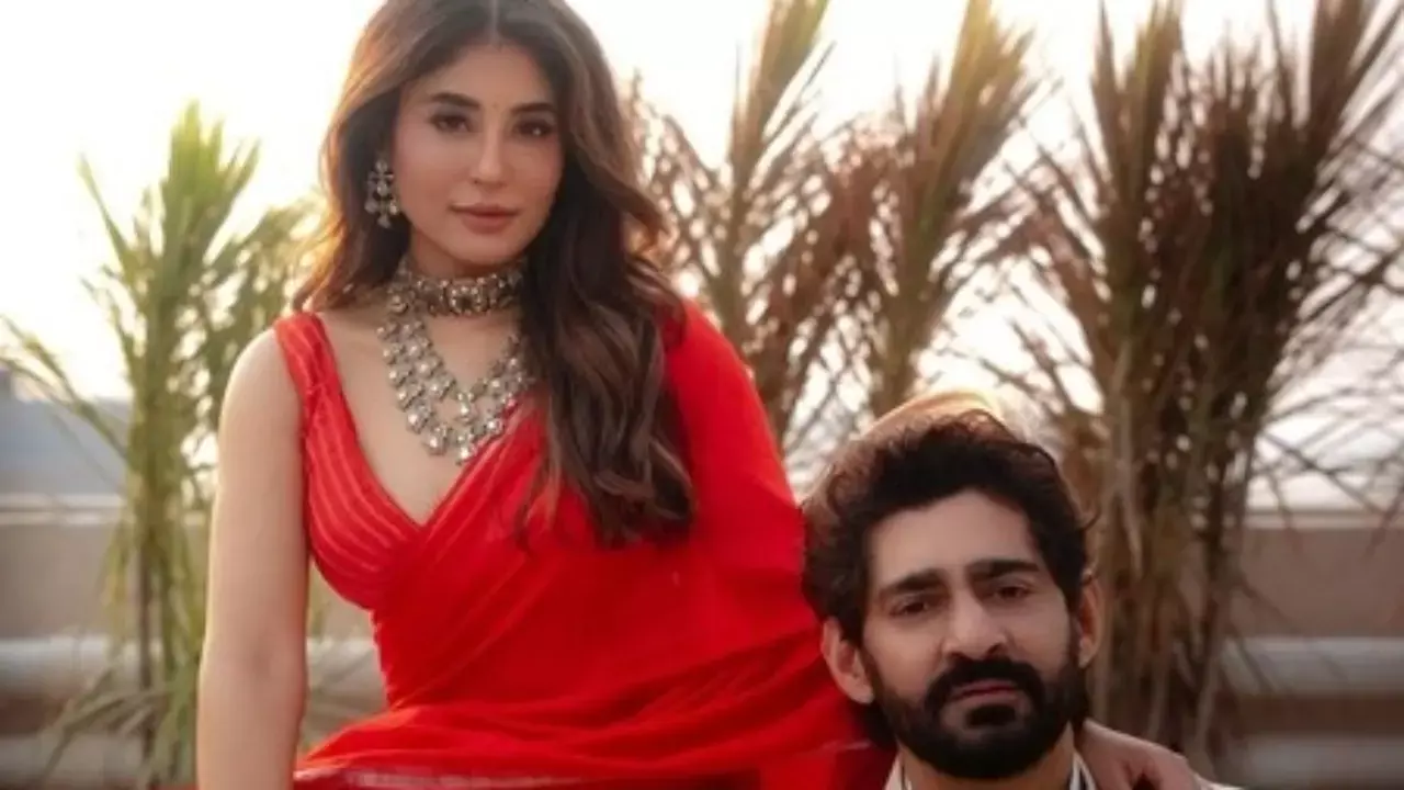 Kritika Kamra and Gaurav Kapur tie the knot in intimate Mumbai ceremony