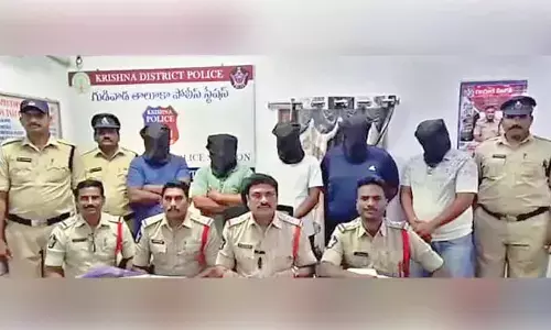 Betting racket busted, five arrested
