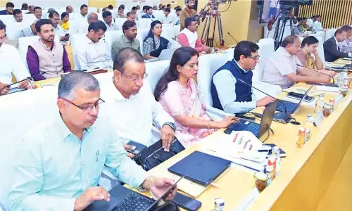 Naidu reviews LPG stocks amid Iran war crisis