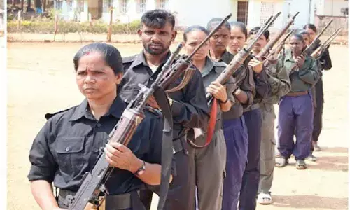 10 SENIOR Maoists surrender in Kandhamal