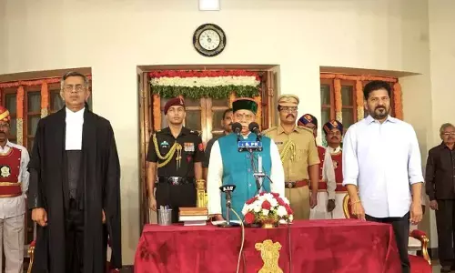 New Governor takes oath at Lok Bhavan