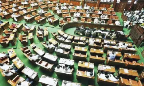 LPG shortage sparks heated clash between BJP and Cong in Assembly