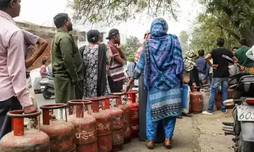 LPG consumers engage in panic booking