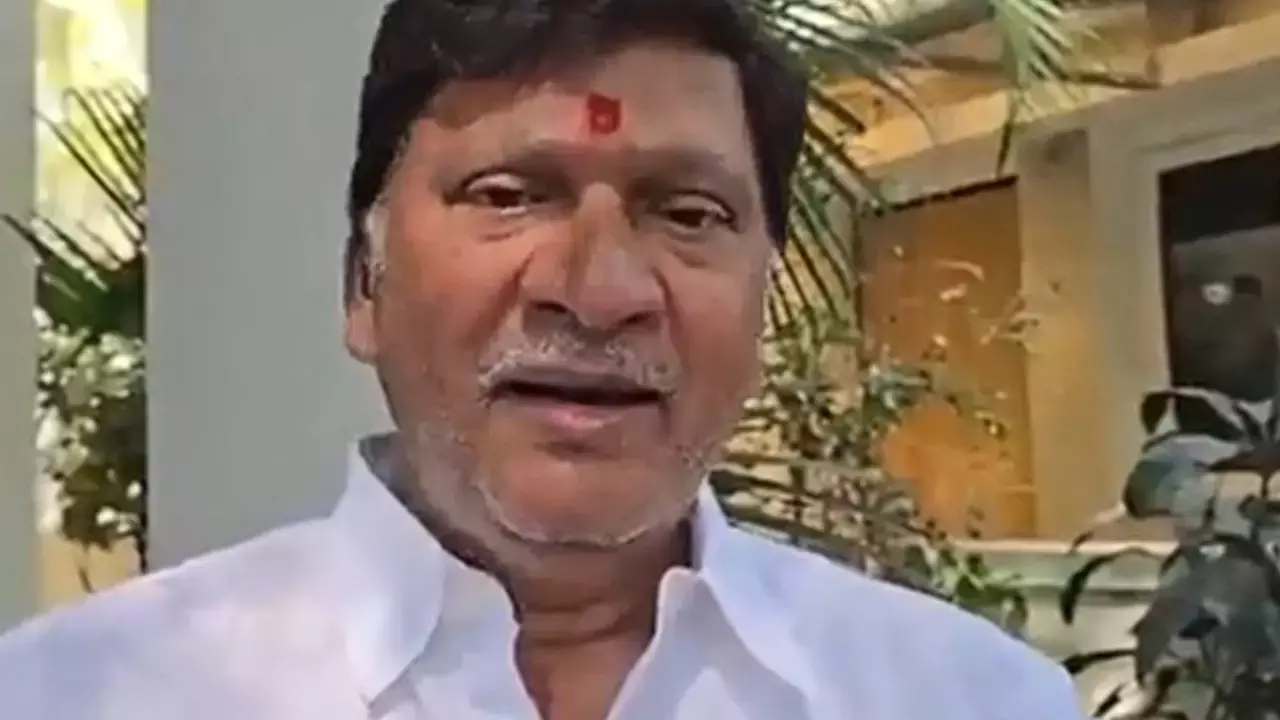 Telugu star Rajendra Prasad tenders apology for comment on MGR Telugu star Rajendra Prasad tenders apology for comment on MGR