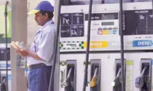 No shortage of petrol, diesel, kerosene: Govt