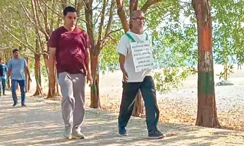 Sudhir’s plastic-free journey mirrors spirit of Dandi March